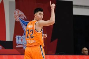 上海男篮新增完成3名球员注册:可兰在列 张知垚&戴昊升入一队