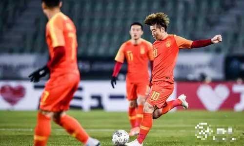 张希哲:教练的要求很严格,我们每场比赛都会尽全力。