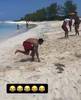 火箭队今日训练:用衣裤吸海水 看哪队先装满一桶🤣