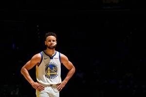 美媒发问:库里是NBA历史最有影响力的球员之一吗?
