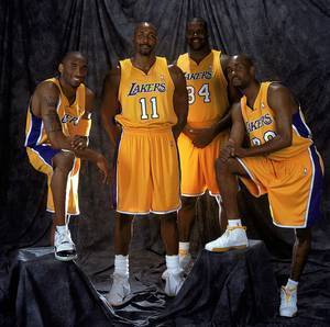 NBA官网盘点2000年代重要时刻(上):湖人&马刺双王朝