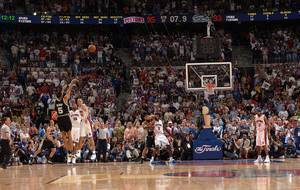 NBA官网盘点2000年代重要时刻(上):湖人&马刺双王朝