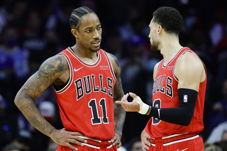 NBA官推晒德罗赞今日高效数据 拉文评论：他太冷酷了