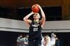 辽宁官方:李晓旭左手小指关节脱臼伴开放型损伤 归期未定