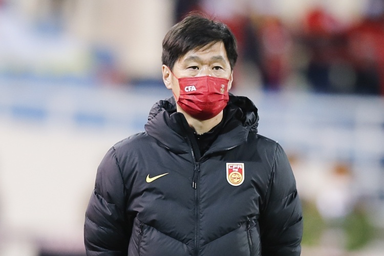 北青:国足训练强调硬度节奏和定位球,定位球演练是重中之重